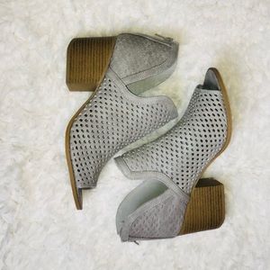 Qupid peep toe booties. Size 6.5